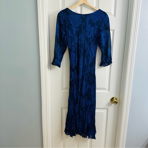Vintage Dress Knee Length Blue Cocktail Floral Sequin Modest Sheath Small - Picture 4 of 6
